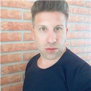 Profesor de acompañamiento terapéutico para adultos en formación en salud